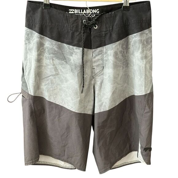 Billabong Men's Gray Striped Board Shorts Size 30 Beach Surf Casual - Picture 1 of 7